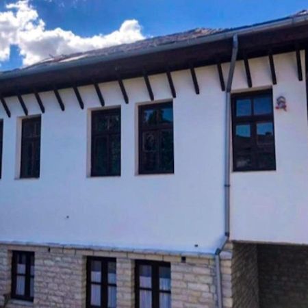 Miziriguesthouse Gjirokaster Exterior photo