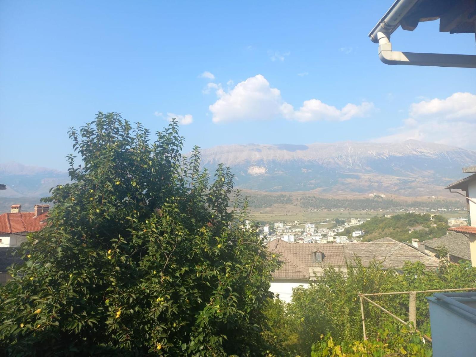 Miziriguesthouse Gjirokaster Exterior photo